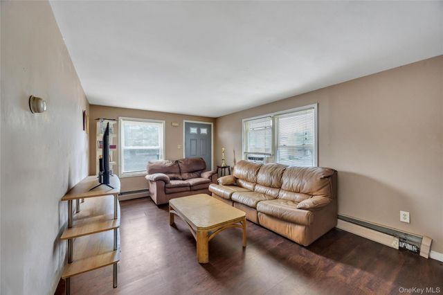 20 E Pine Street, Long Beach, NY 11561