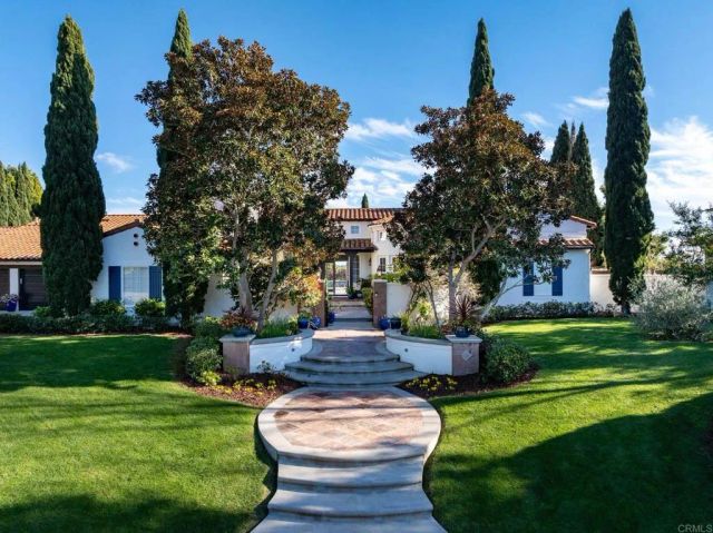 7992 Paseo Esmerado, Carlsbad, CA 92009