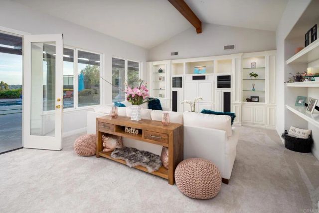7992 Paseo Esmerado, Carlsbad, CA 92009