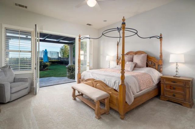 7992 Paseo Esmerado, Carlsbad, CA 92009