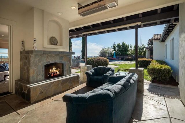 7992 Paseo Esmerado, Carlsbad, CA 92009