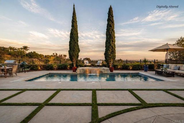 7992 Paseo Esmerado, Carlsbad, CA 92009
