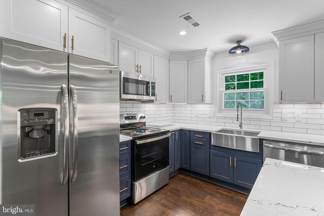 9348 MCCARTHY WOODS CT, Burke, VA 22015