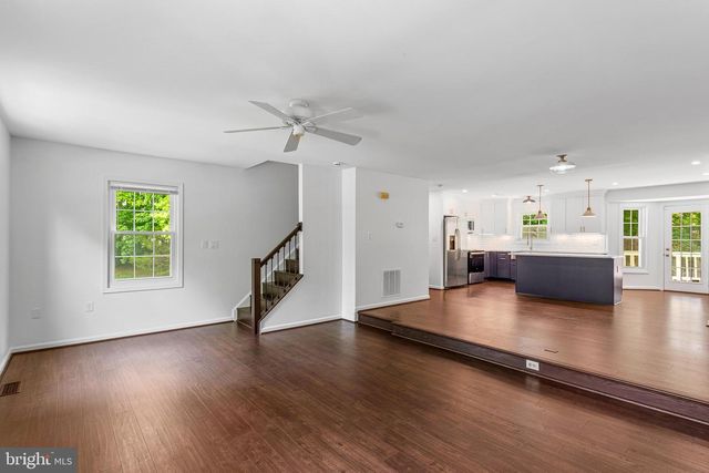 9348 MCCARTHY WOODS CT, Burke, VA 22015