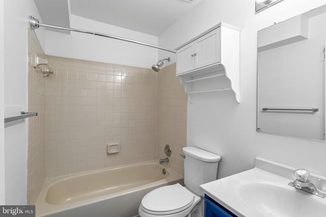 9348 MCCARTHY WOODS CT, Burke, VA 22015