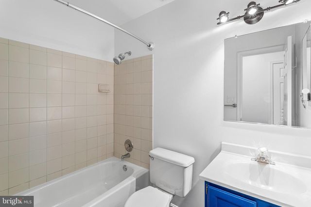 9348 MCCARTHY WOODS CT, Burke, VA 22015