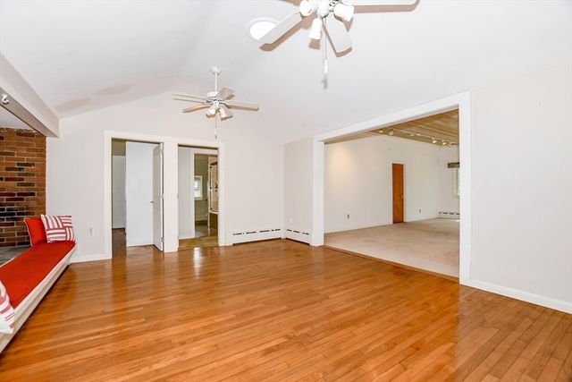14 Crapo Street, Marion, MA 02738