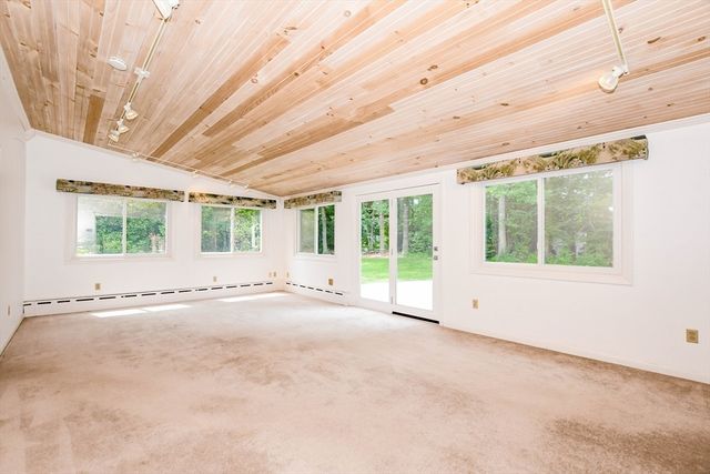 14 Crapo Street, Marion, MA 02738