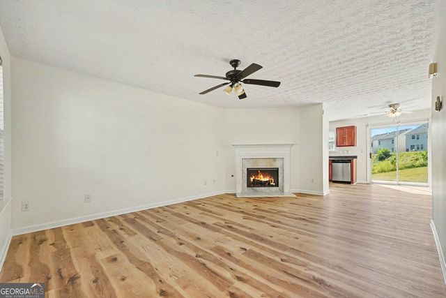 9464 Lakeview Road, Union City, GA 30291