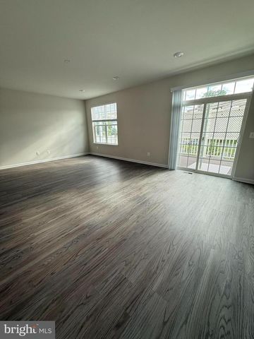 7464 WILMER WAY, Manassas, VA 20109