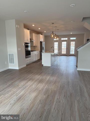 7464 WILMER WAY, Manassas, VA 20109