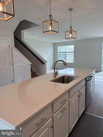 7464 WILMER WAY, Manassas, VA 20109
