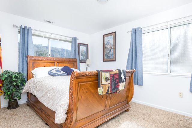 7001 Little Canyon Ct, El Dorado, CA 95623