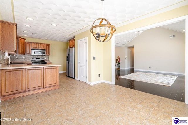 133 E Piedmont Drive, Vine Grove, KY 40175