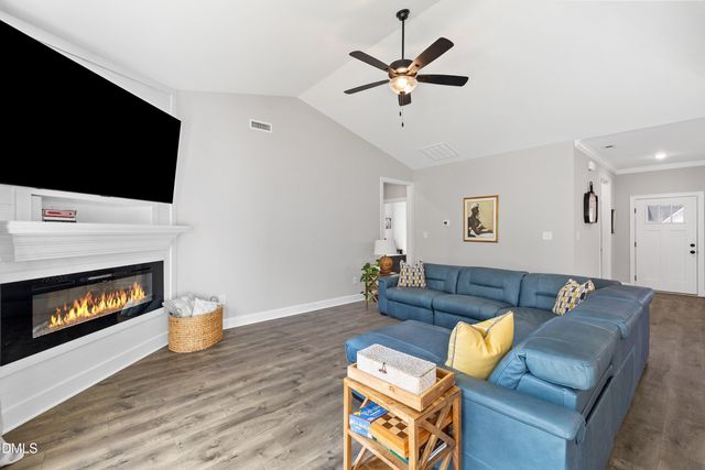 240 Sourgum Court, Zebulon, NC 27597