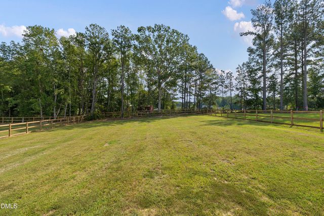 240 Sourgum Court, Zebulon, NC 27597