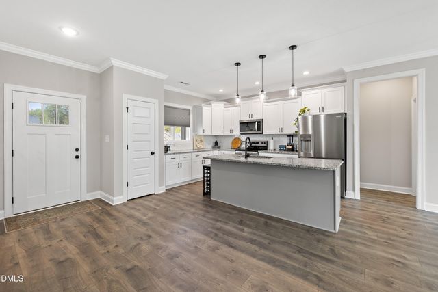 240 Sourgum Court, Zebulon, NC 27597