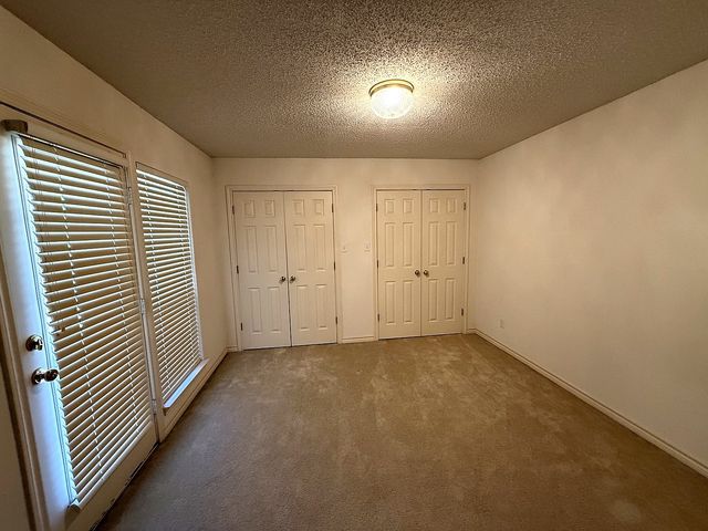 1001 Hunters Court, Sanger, TX 76266