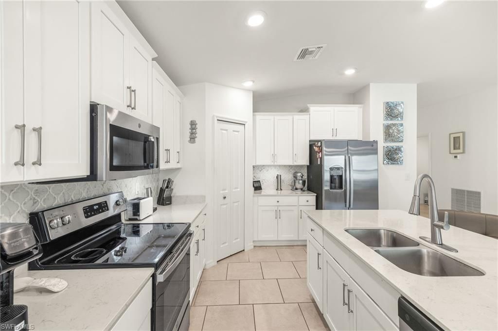 3813 Treasure Oak WAY, FORT MYERS, FL 33905 — photo 5