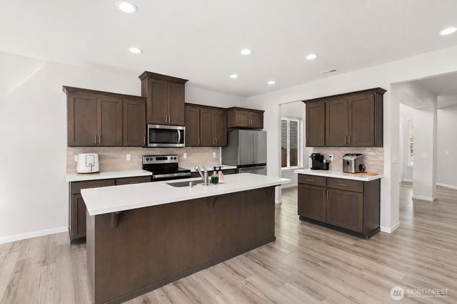 6653 Percy Lane SE, Tumwater, WA 98501