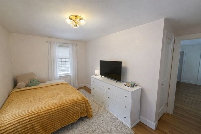 45 Mcphee Rd 1, Framingham, MA 01701