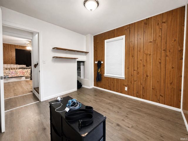 2504 E 13th Street, Muncie, IN 47302