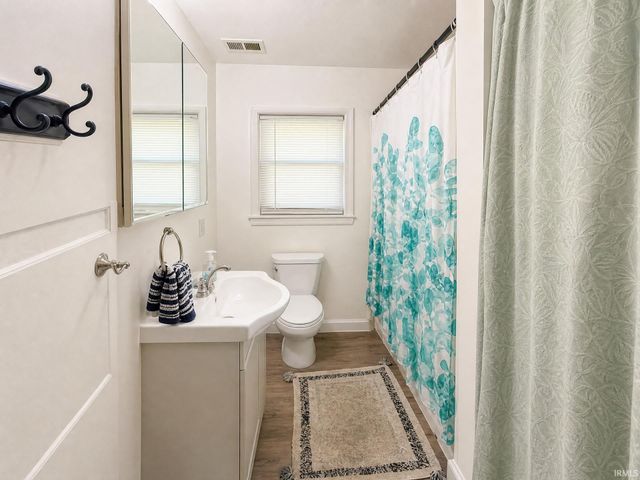 2504 E 13th Street, Muncie, IN 47302