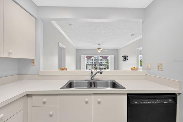 3731 SARASOTA SQUARE BOULEVARD 205D, Sarasota, FL 34238