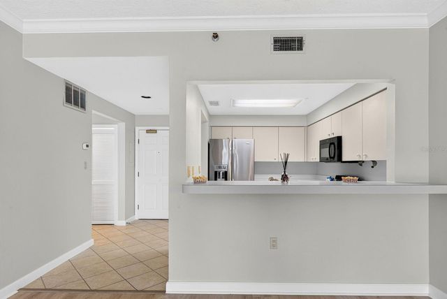 3731 SARASOTA SQUARE BOULEVARD 205D, Sarasota, FL 34238