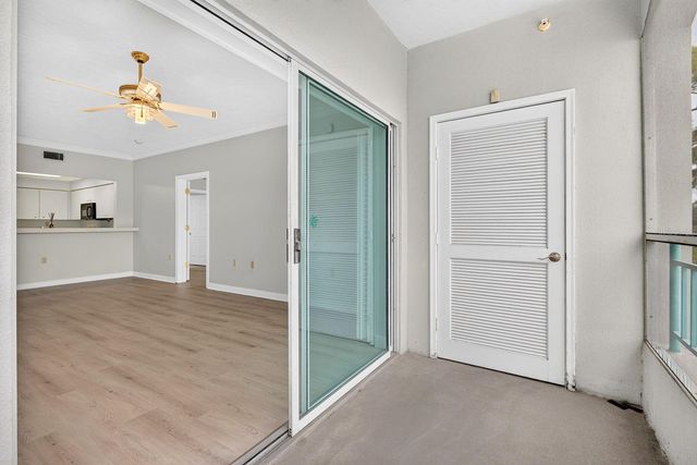 3731 SARASOTA SQUARE BOULEVARD 205D, Sarasota, FL 34238