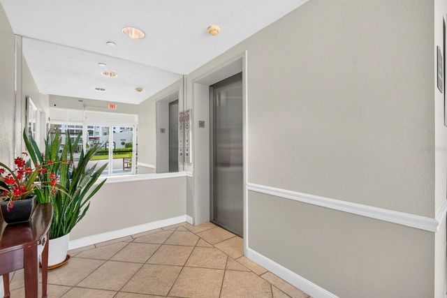 3731 SARASOTA SQUARE BOULEVARD 205D, Sarasota, FL 34238