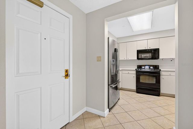 3731 SARASOTA SQUARE BOULEVARD 205D, Sarasota, FL 34238