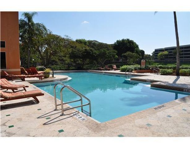 1705 Palm Cove Boulevard 201, Delray Beach, FL 33445