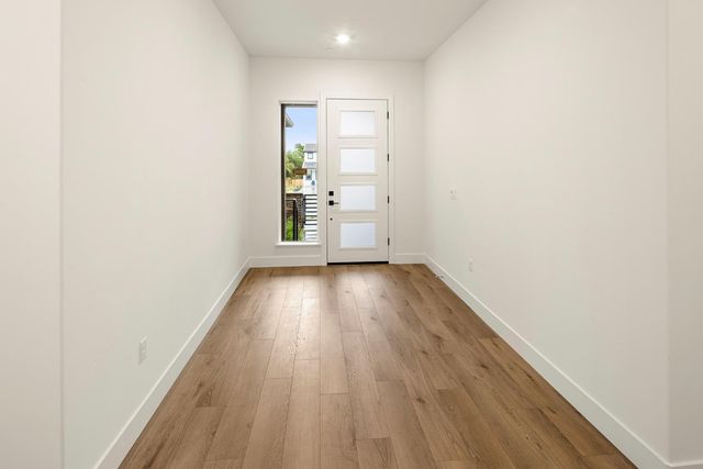 446 Canyon Creek Dr, Auburn, CA 95603