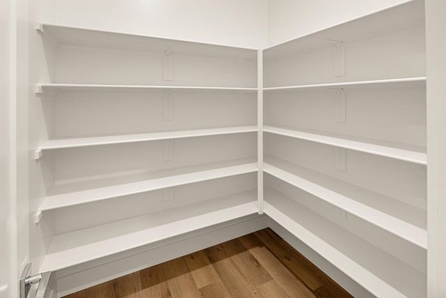 446 Canyon Creek Dr, Auburn, CA 95603