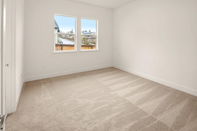 446 Canyon Creek Dr, Auburn, CA 95603