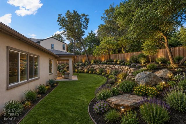 446 Canyon Creek Dr, Auburn, CA 95603