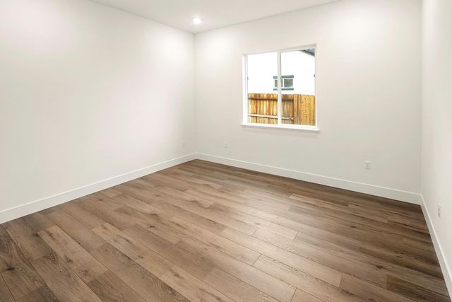 446 Canyon Creek Dr, Auburn, CA 95603