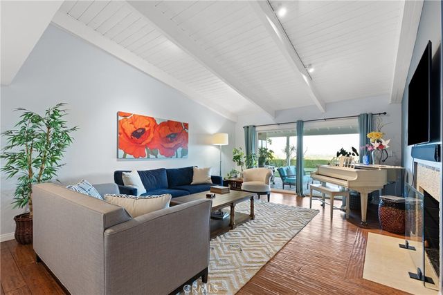 6022 Pat, Woodland Hills, CA 91367