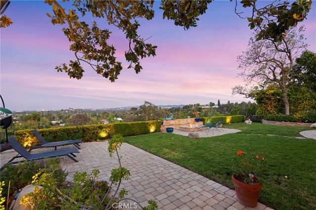 6022 Pat, Woodland Hills, CA 91367