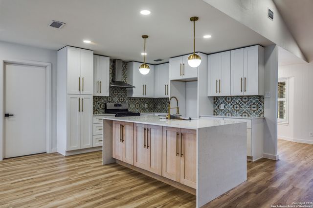 10019 Astronaut Dr, San Antonio, TX 78217