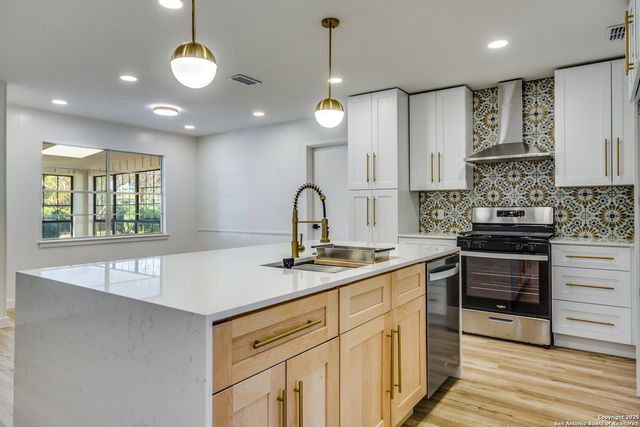 10019 Astronaut Dr, San Antonio, TX 78217