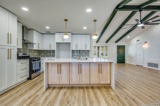 10019 Astronaut Dr, San Antonio, TX 78217