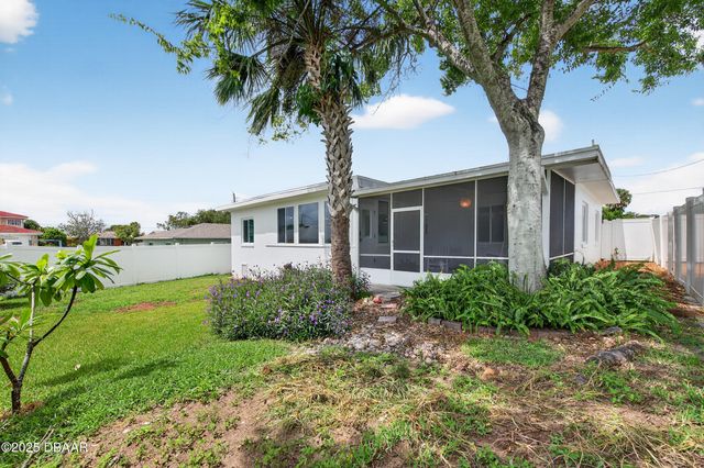 18 Bridgeport Road, Daytona Beach, FL 32118