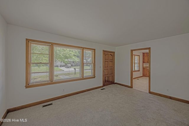 610 W Church Street, Beulaville, NC 28518