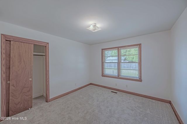 610 W Church Street, Beulaville, NC 28518