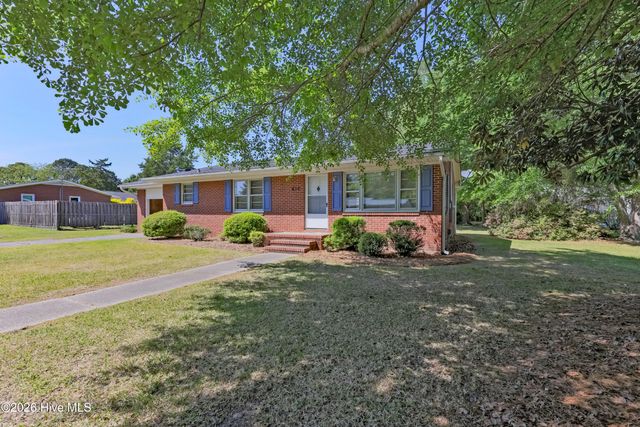 610 W Church Street, Beulaville, NC 28518