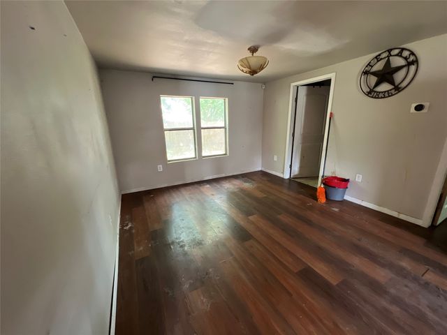 502 Sherman Street, Tioga, TX 76271