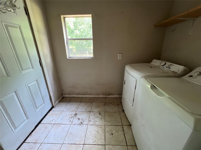 502 Sherman Street, Tioga, TX 76271