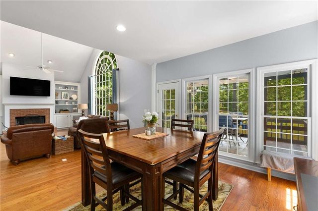 1028 Longwood Drive, Woodstock, GA 30189